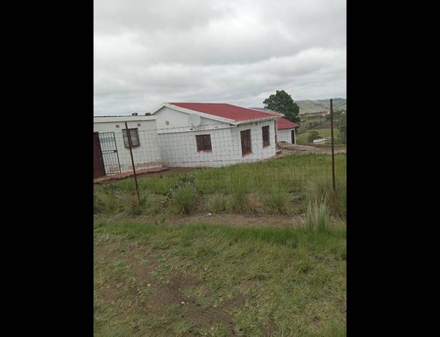 3 BEDROOM HOUSE FOR SALE IN LUSIKISIKI
